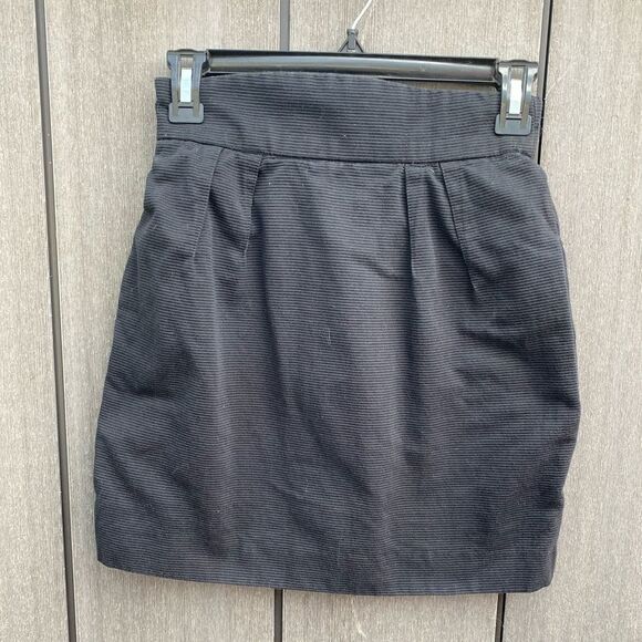Ribbed Lined‎ Black Mini Skirt - Picture 6 of 6